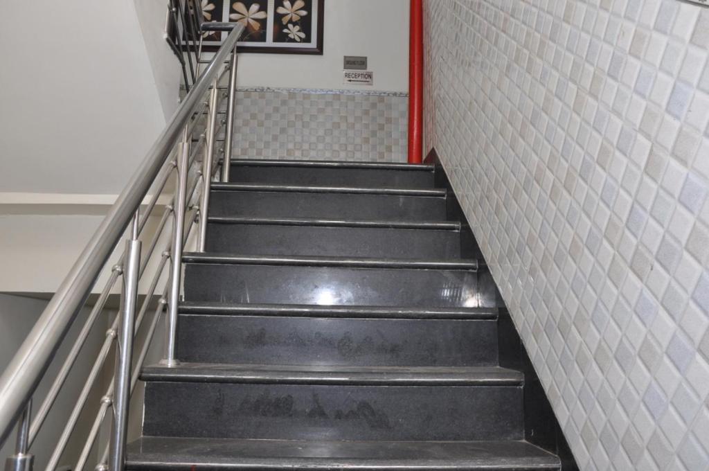 Hotel Al Gulzar Delhi  Esterno foto